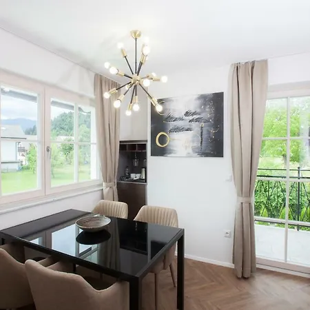 Apartment Design & Wine Special Bled