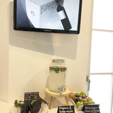 Apartment Design & Wine Special