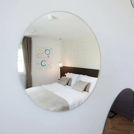 Apartment Design & Wine Special