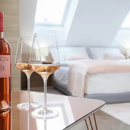 Design & Wine Special * Bled