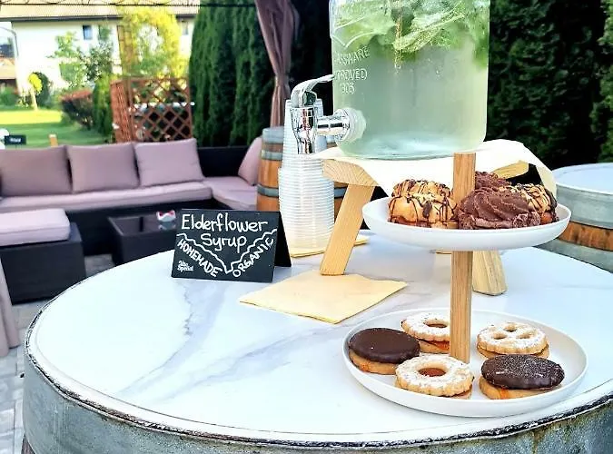 Design & Wine Special